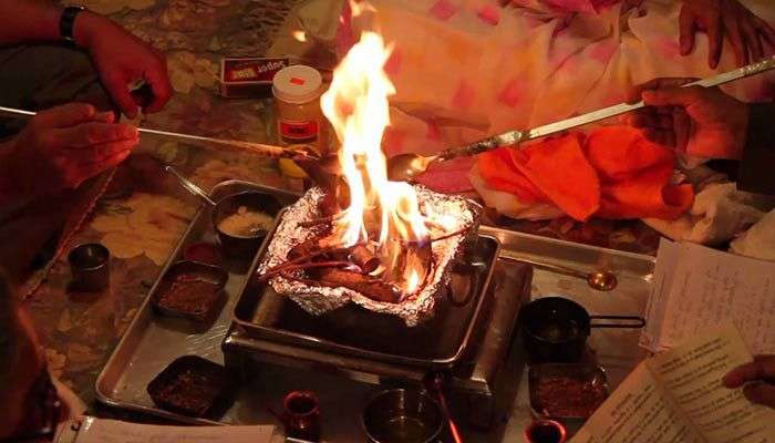 Havan Samagri Items and Their Sacred Purpose - Vedic Fire Ritual Materials